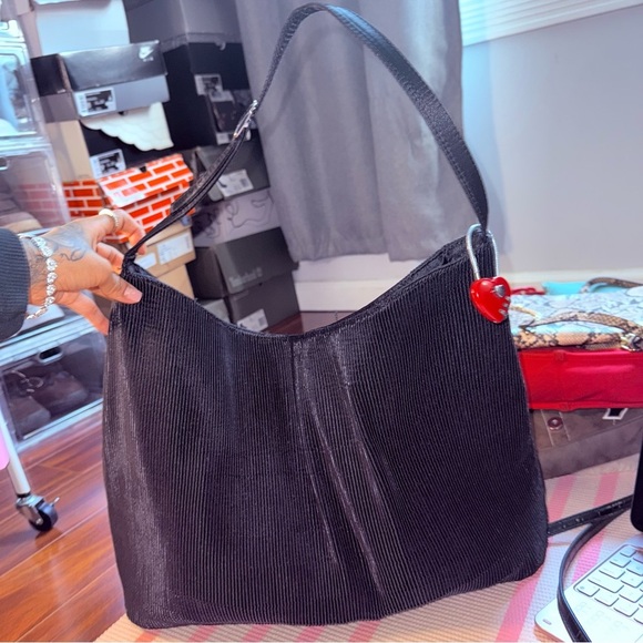 PrettyLittleThing Black Hobo Bag with Heart Charm - Picture 1 of 10